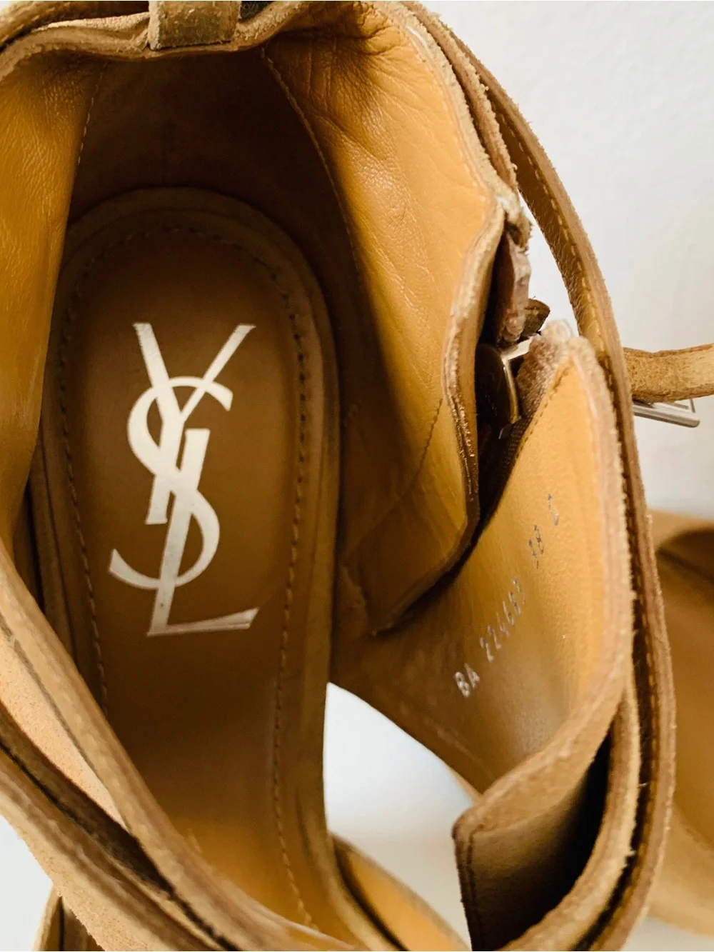 Yves Saint Laurent Sculpted Beige Suede Sandals/Heels Size 38